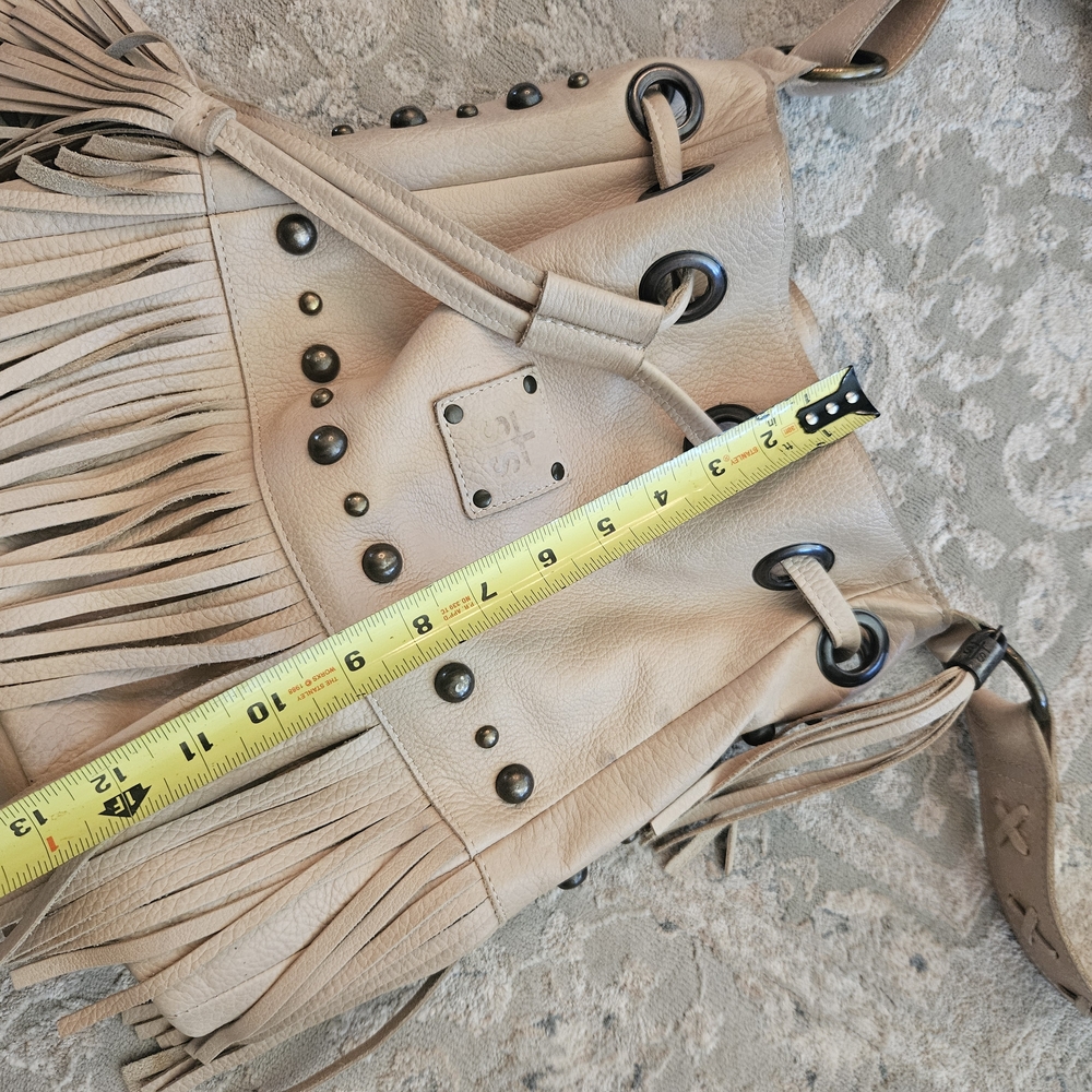 STS RANCHWEAR conceal Carry Elegant Cream Crossbody Bag with Fringe - Picture 15 of 17